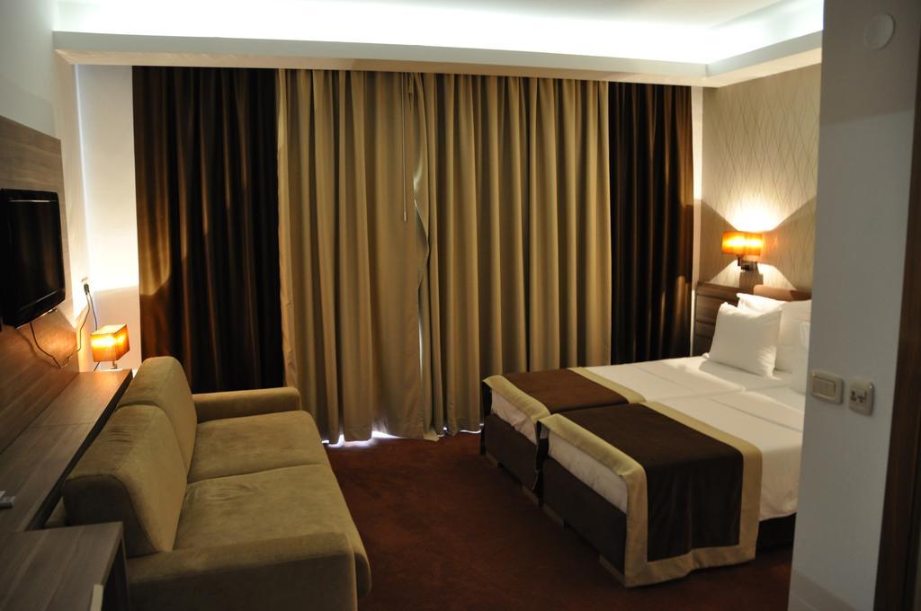 Hotel Danubia Park Veliko Gradište Rom bilde