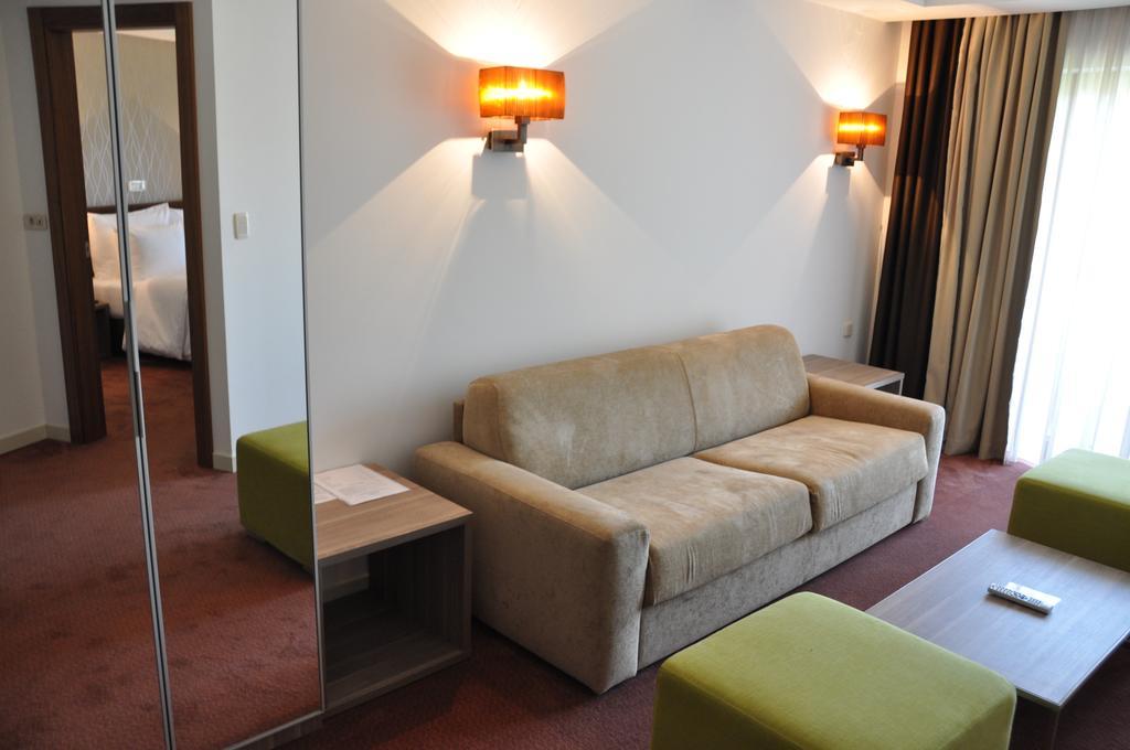 Hotel Danubia Park Veliko Gradište Rom bilde